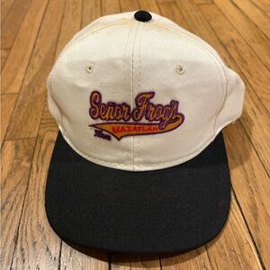 Señor Frog's Cream and Black Cap